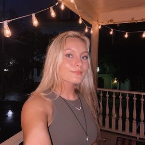 Meet your Posher, Emma